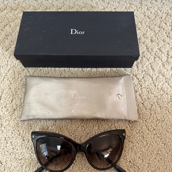 Dior Womens “Les Marquises” Mohotani Cateye Sunglasses w/ original box & case - Picture 2 of 6